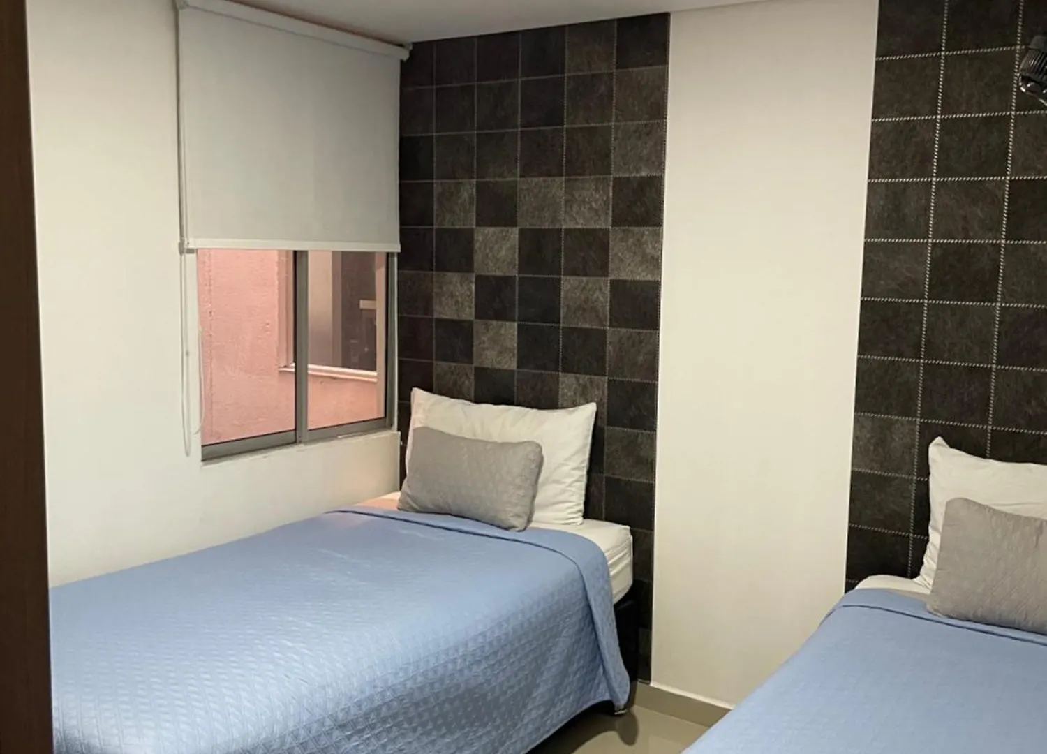 Ivanna Jumar Apartahotel Medellin