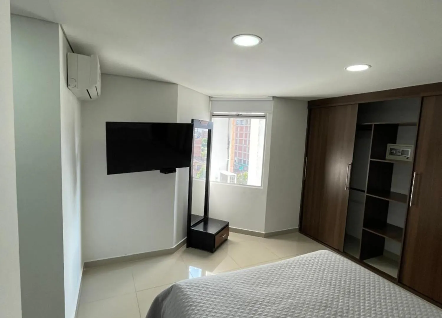 Ivanna Jumar Apartahotel Medellin 0*,