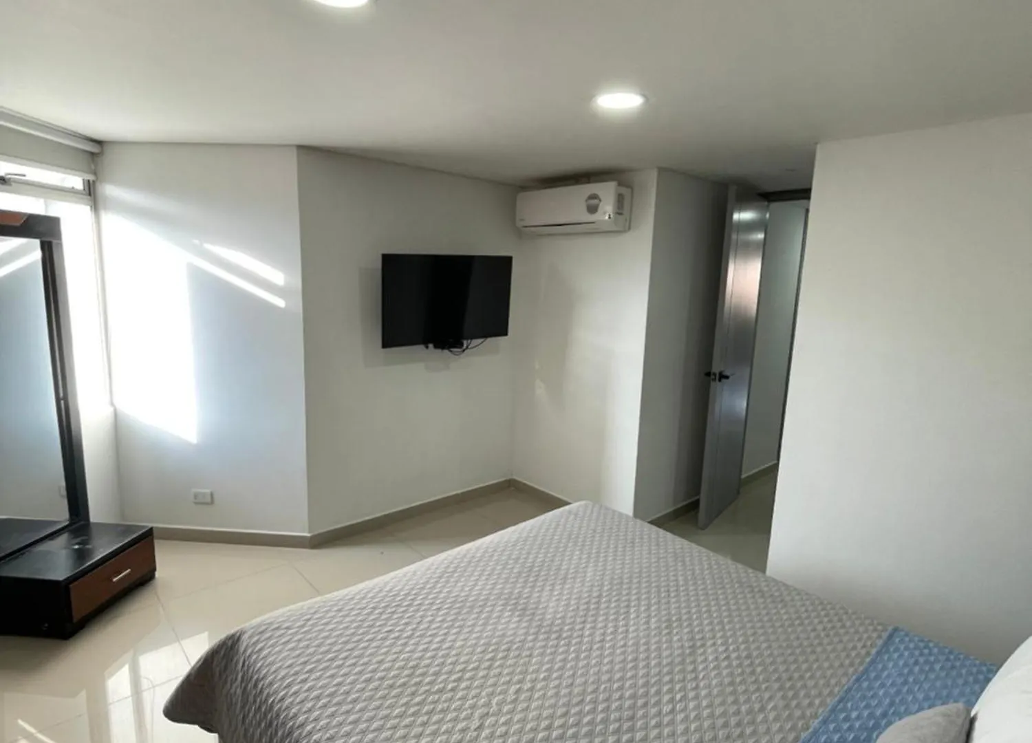 Ivanna Jumar Apartahotel Medellín