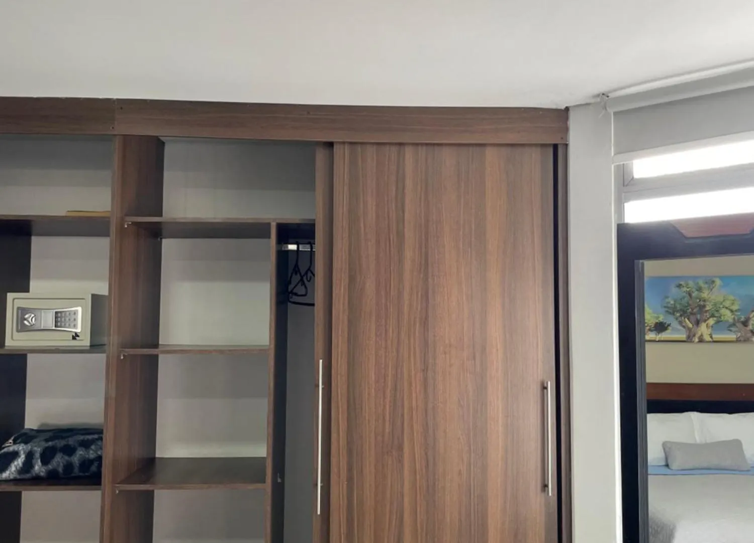 Ivanna Jumar Apartahotel Medellín