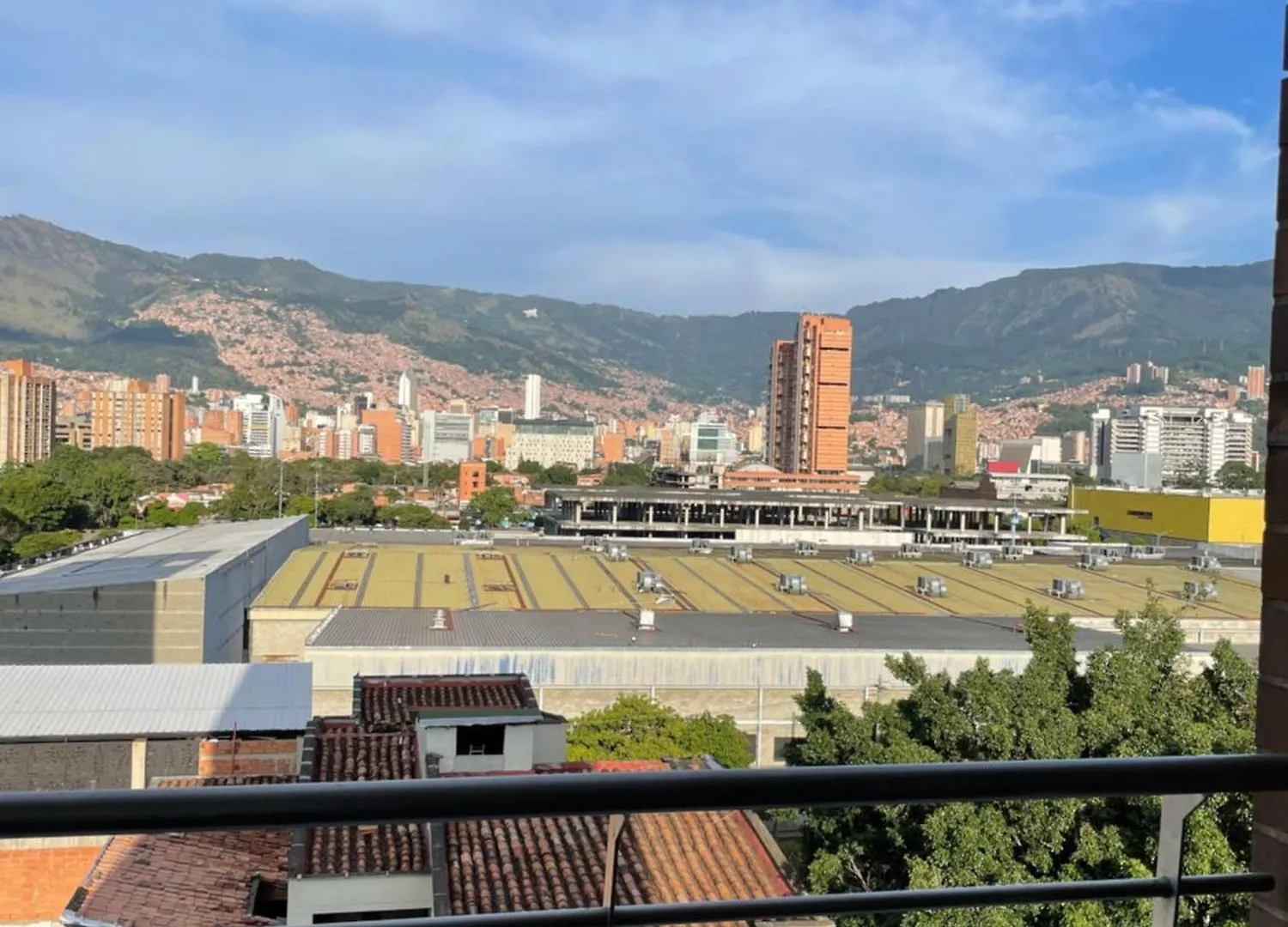 Ivanna Jumar Apartahotel Medellín