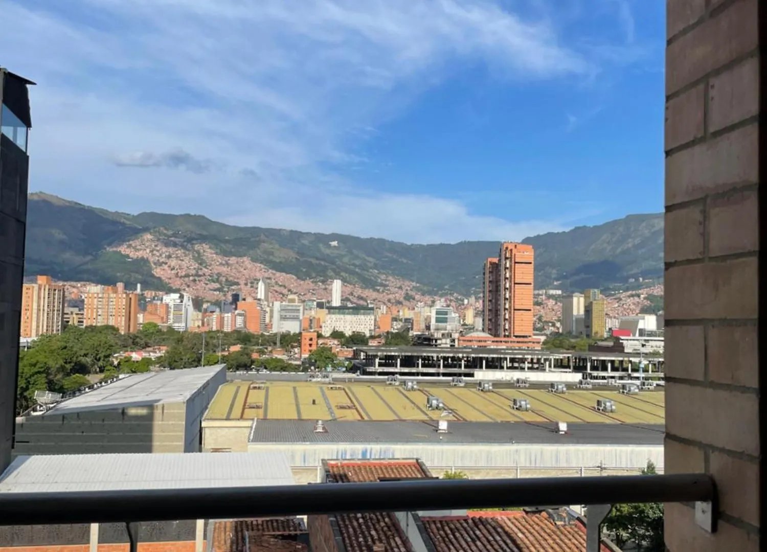Ivanna Jumar Apartahotel Medellín