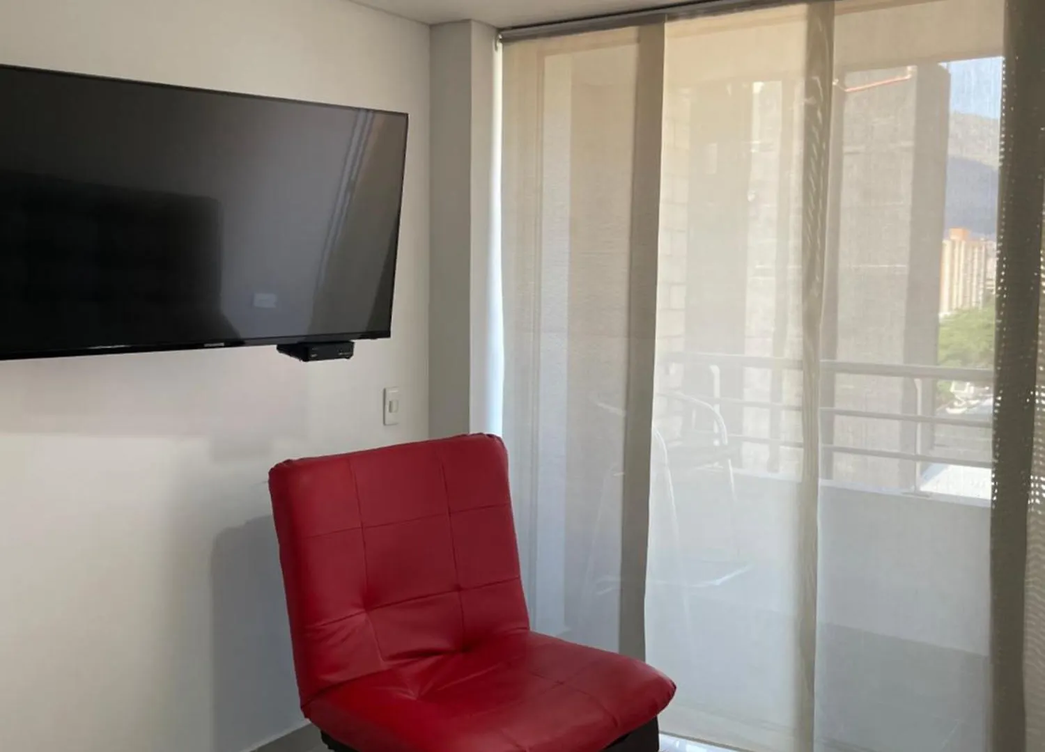 Ivanna Jumar Apartahotel Medellín